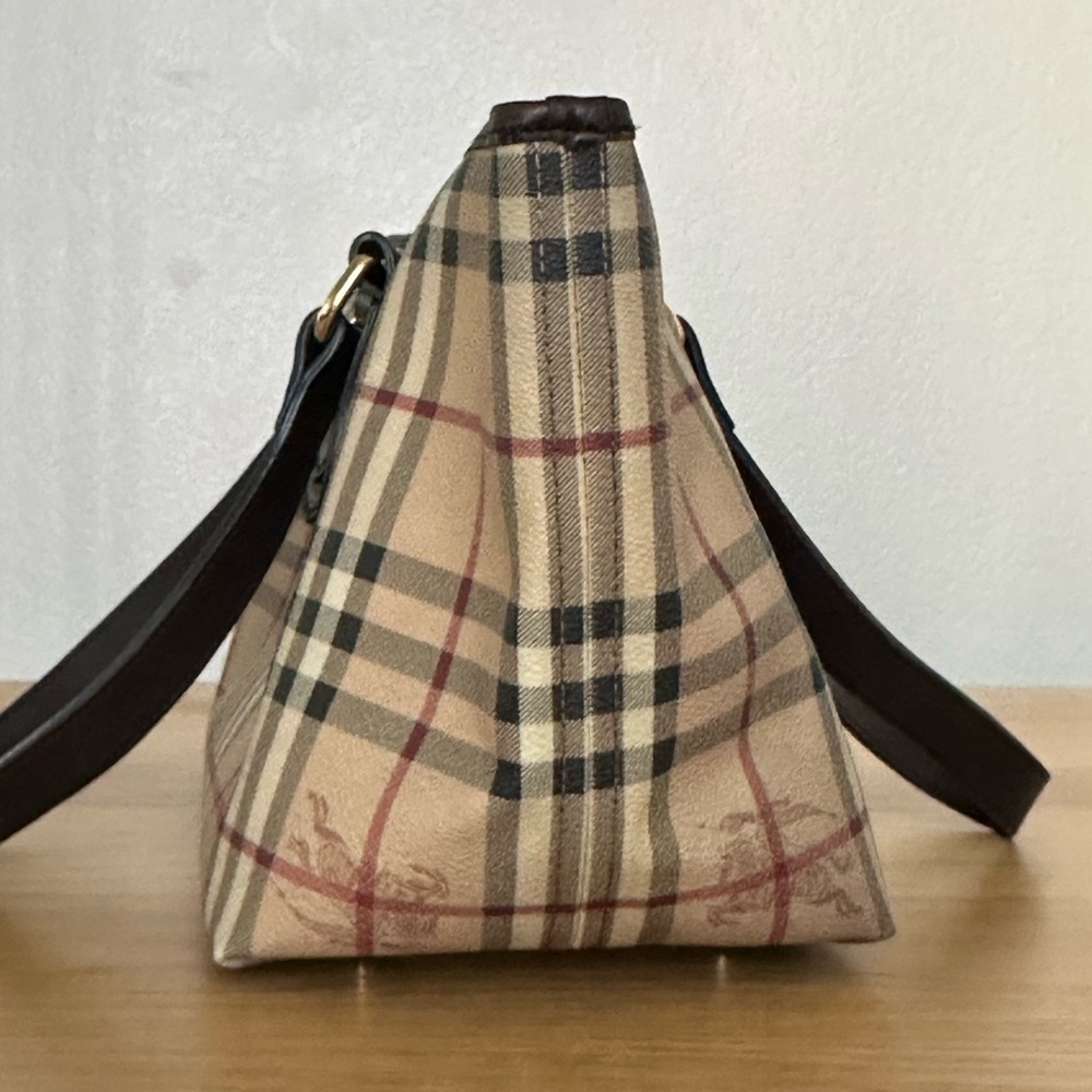 Burberry Tote Bag - Picture 4 of 16